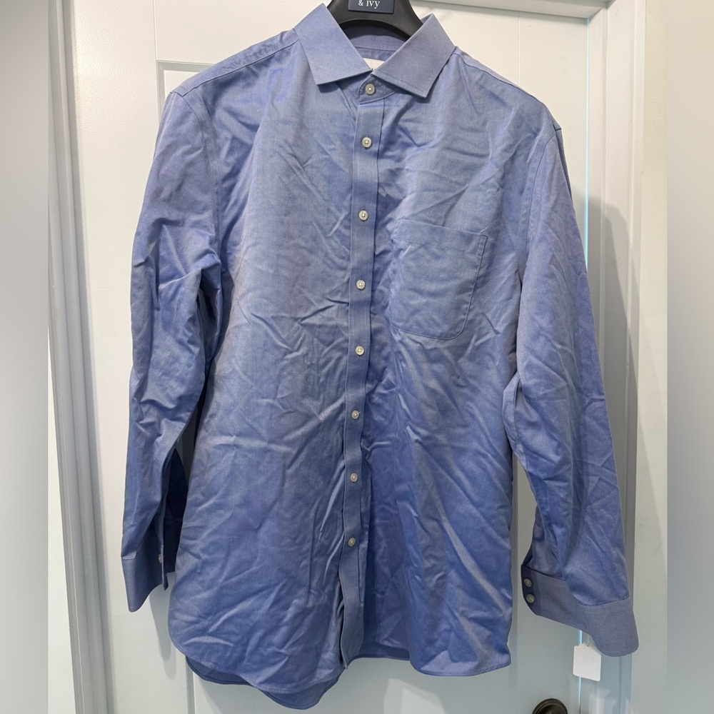 Charles Tyrwhitt Light Blue Non-Iron Dress Shirt 7.5/35 in or 44/89cm